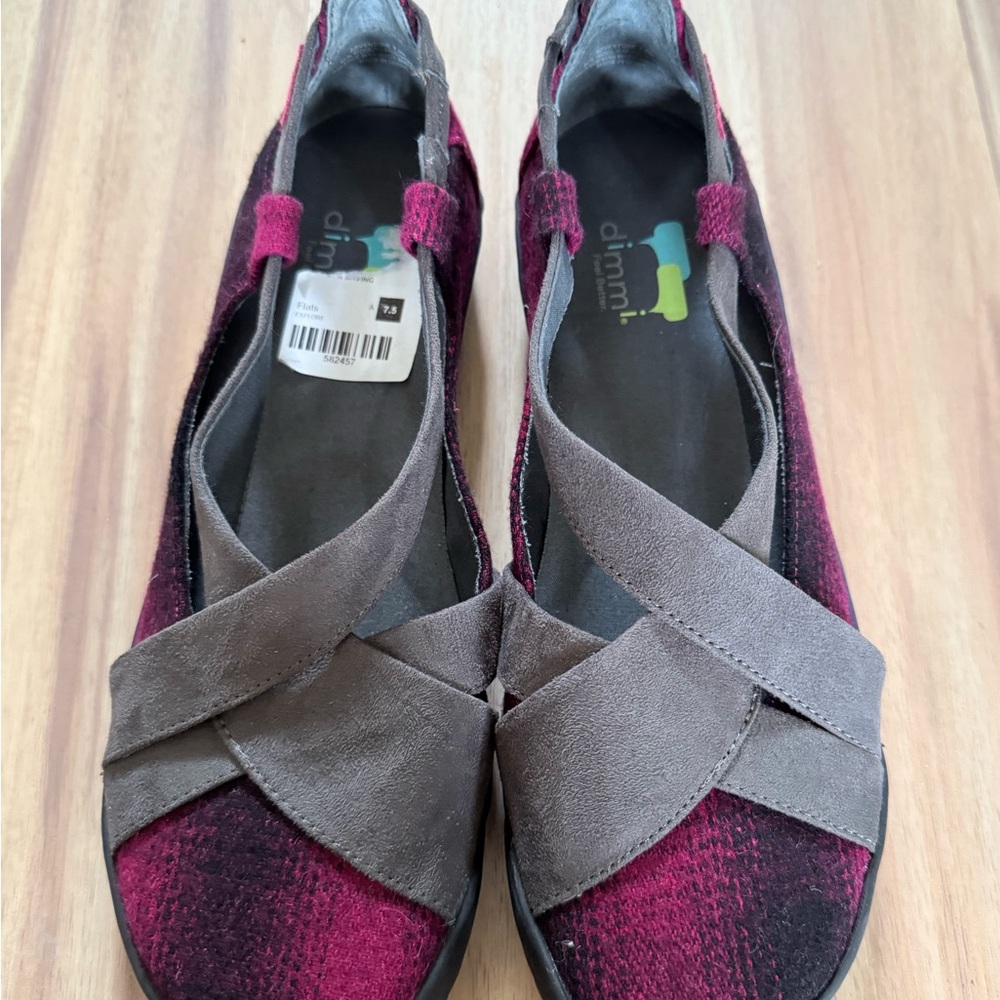 Women's Crisscross Flats/activewear sandal- Pink and Gray